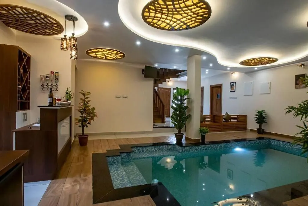 The Tales - A Private Pool Villa Vallikavungal
